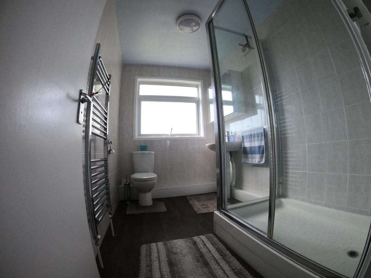 Hampton House Hotell Northampton Exteriör bild