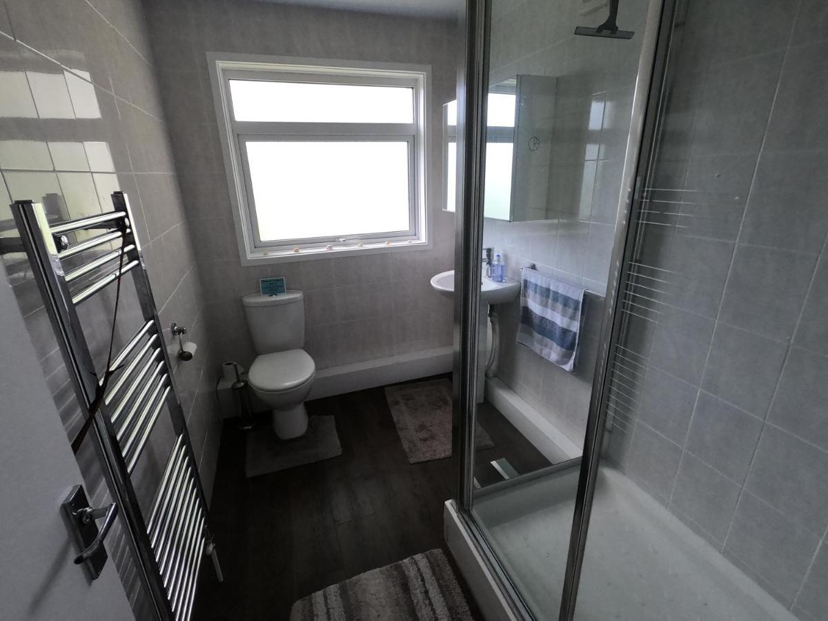 Hampton House Hotell Northampton Exteriör bild