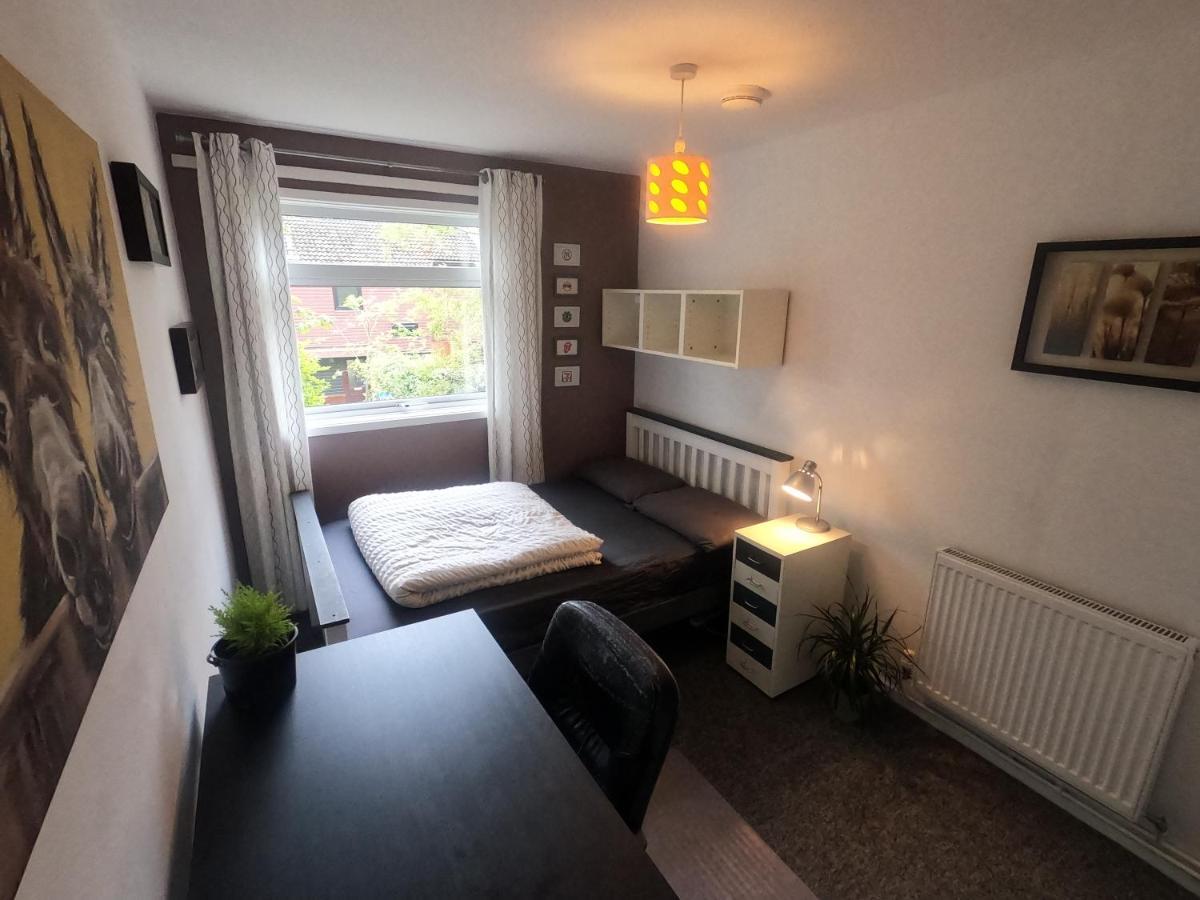 Hampton House Hotell Northampton Exteriör bild