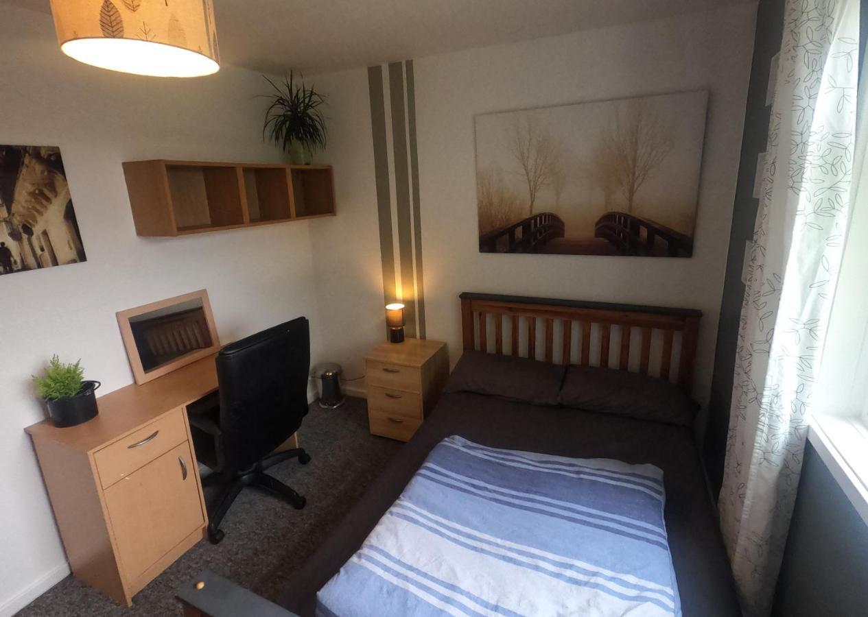 Hampton House Hotell Northampton Exteriör bild