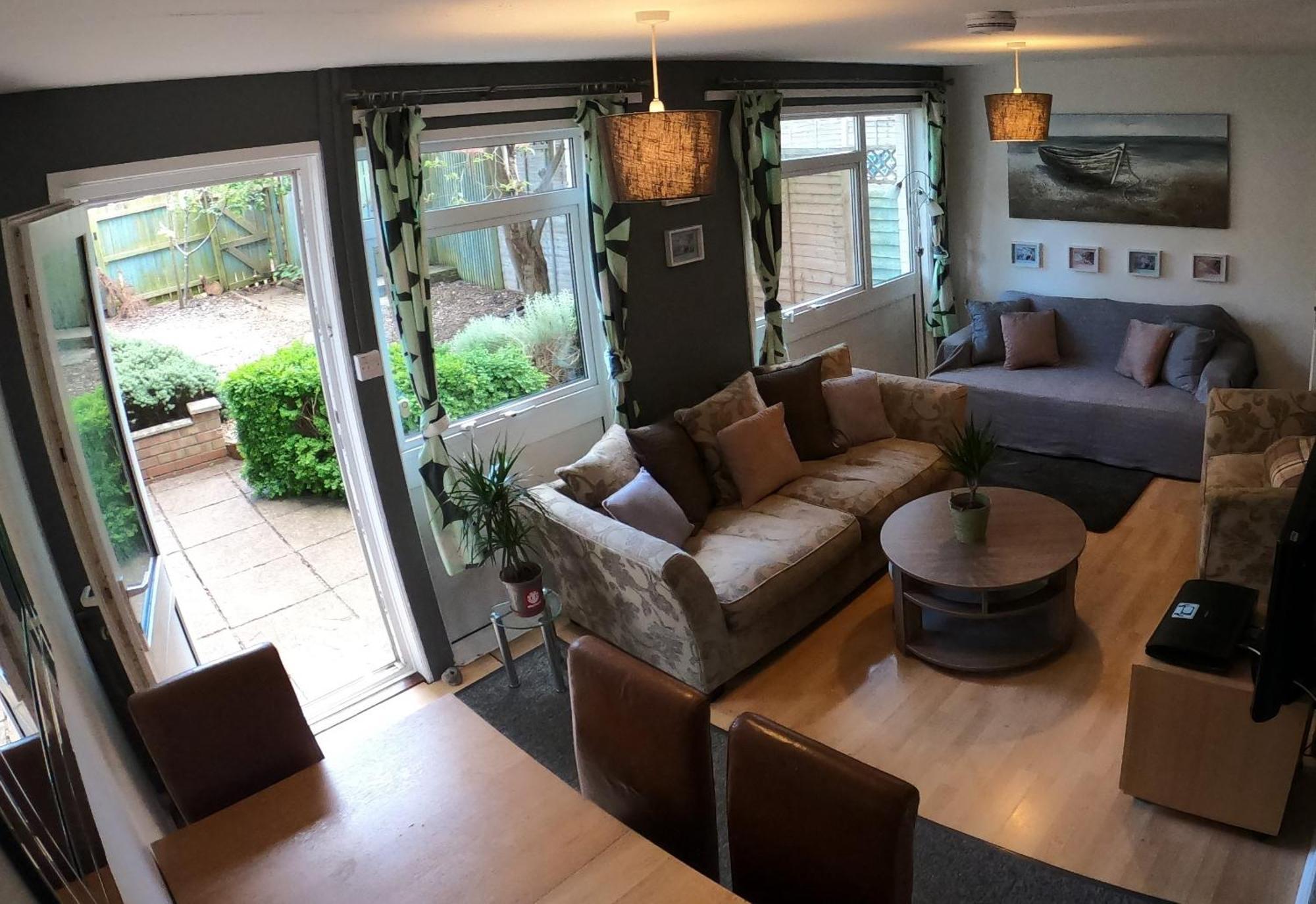 Hampton House Hotell Northampton Exteriör bild